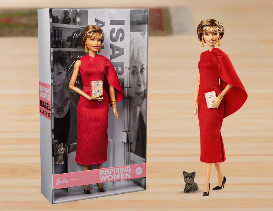 Isabel Allende inspira a Barbie en la colección de mujeres influyentes