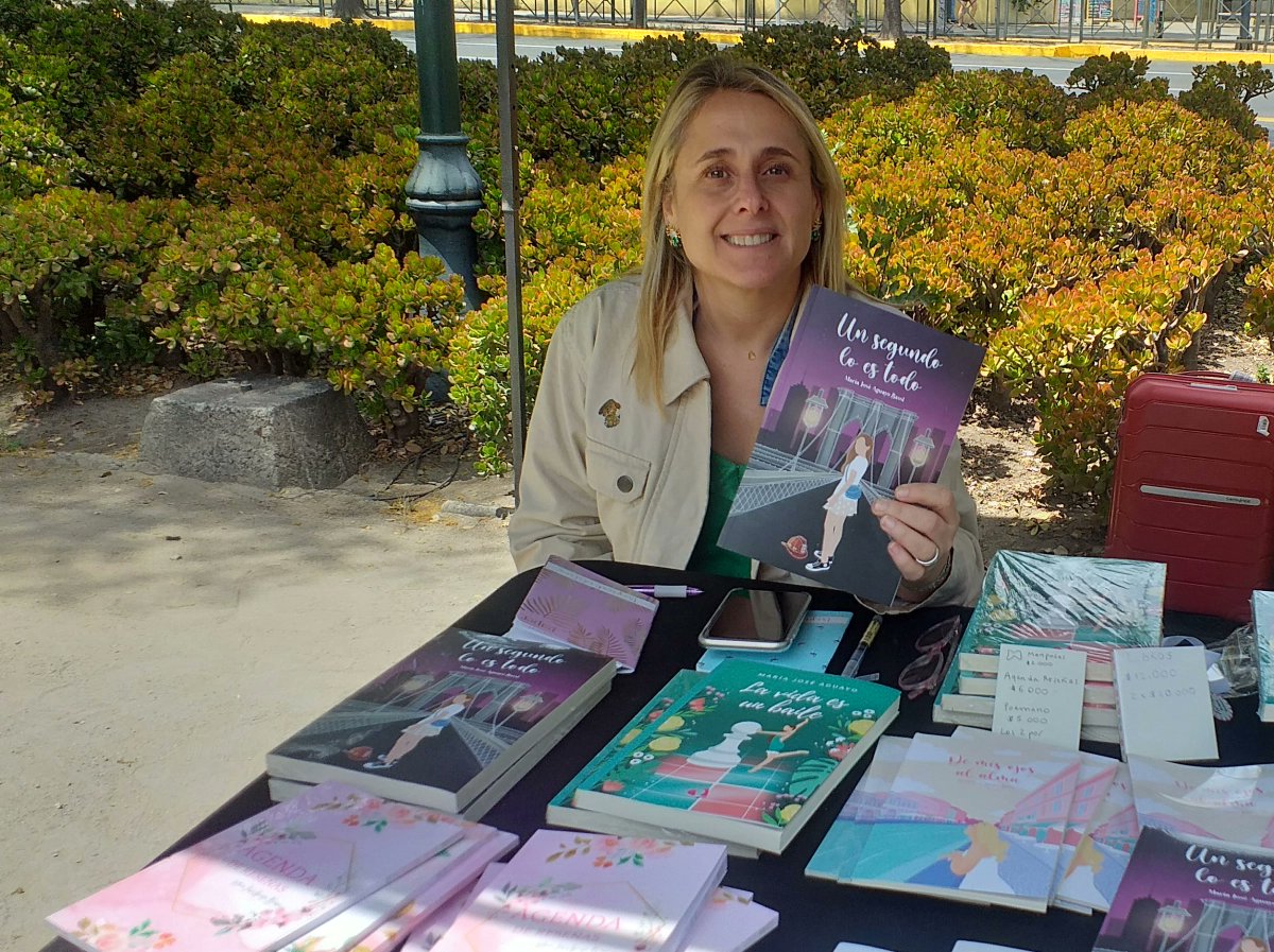 Imagen noticia ‘Juntos seremos atardeceres’, la reciente novela romántica de María José Aguayo