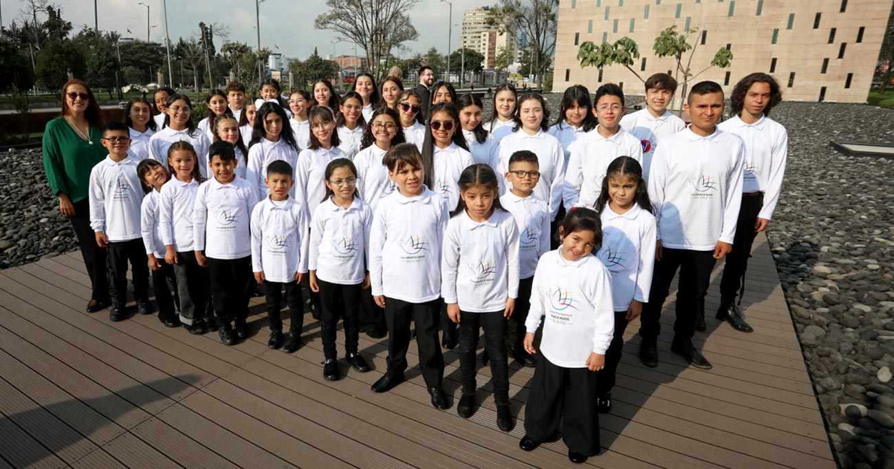 Imagen noticia ¡Embajadores del mundo! El coro hijos e hijas de la paz llega a Europa