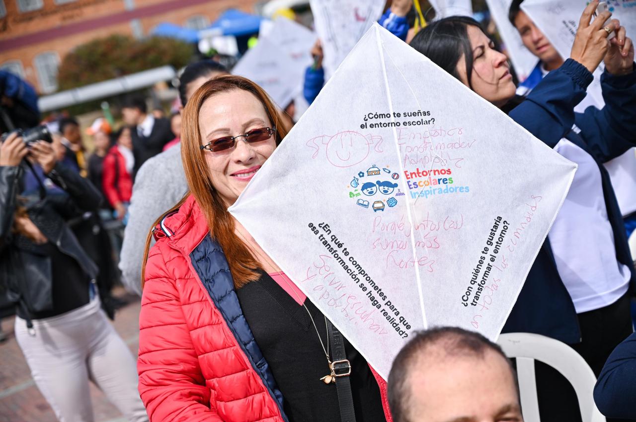 Imagen noticia Entornos escolares inspiradores para proteger a niños y jóvenes en Bogotá