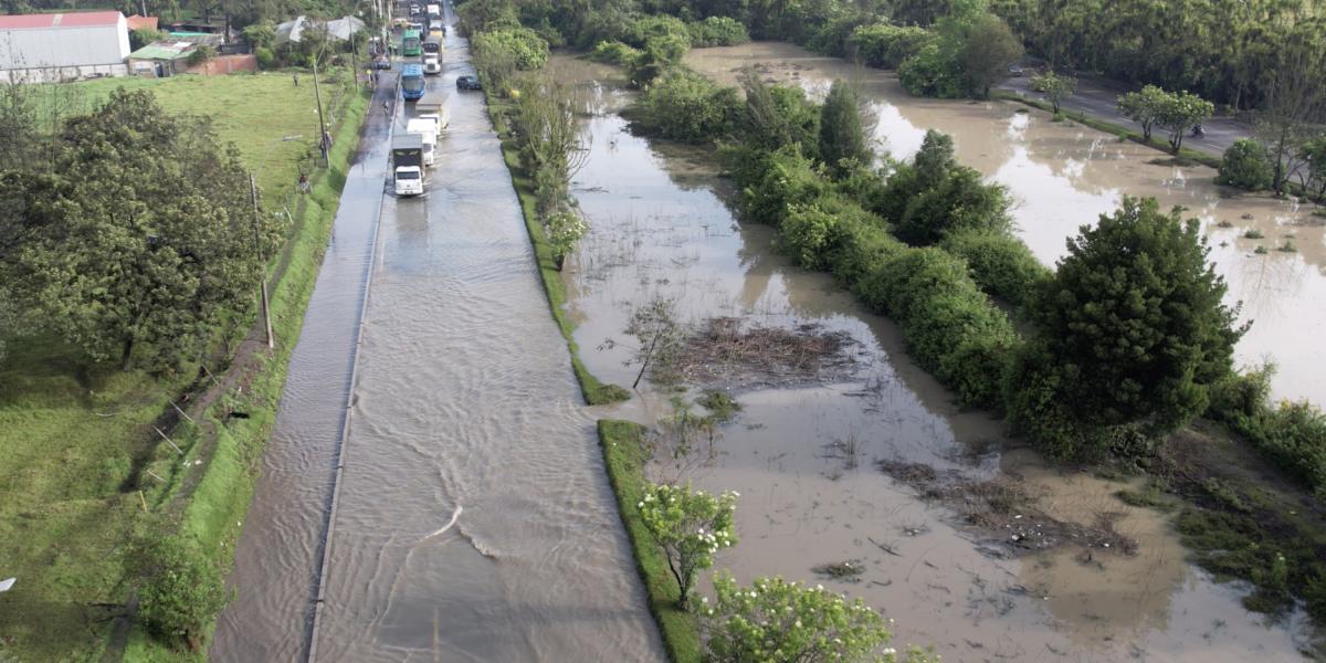 Imagen noticia Crear alerta temprana para evitar cruzar por la AutoNorte en época de inundación